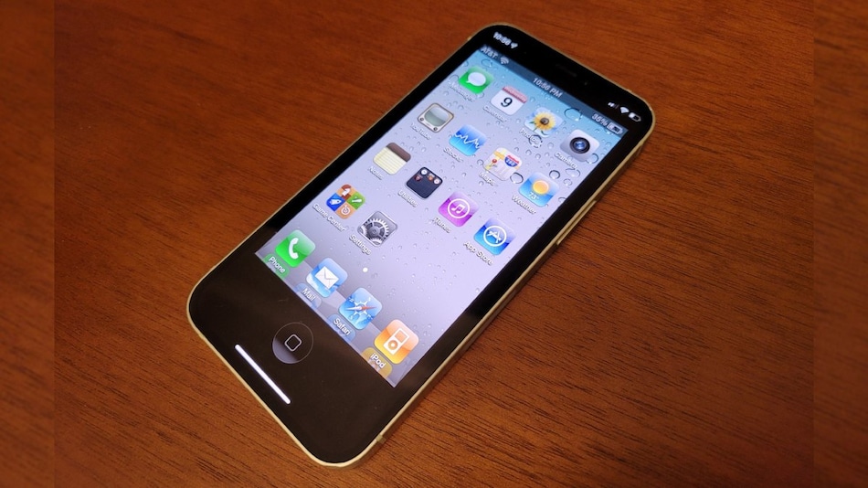 A young developer recreates iOS 4 in an application